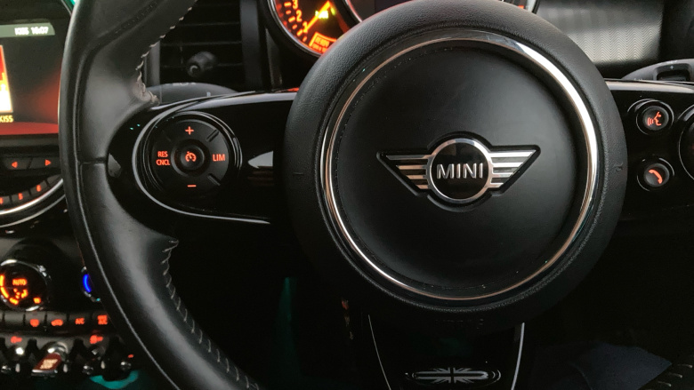 MINI Hatchback 1.5 Cooper Exclusive II 3dr Petrol Hatchback